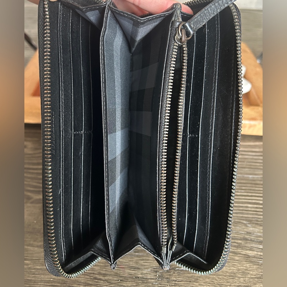 Burberry Authentic Eggplant Leather Zip Around Wallet! - Picture 9 of 9